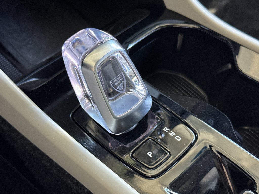 Certified 2026 Volvo XC40 B5 Plus AWD/4WD image 21