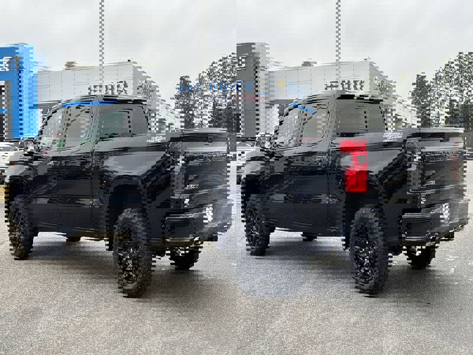 Used 2026 Chevrolet Silverado 1500 LT Trail Boss w/ LT Trail Boss Premium Package image 8