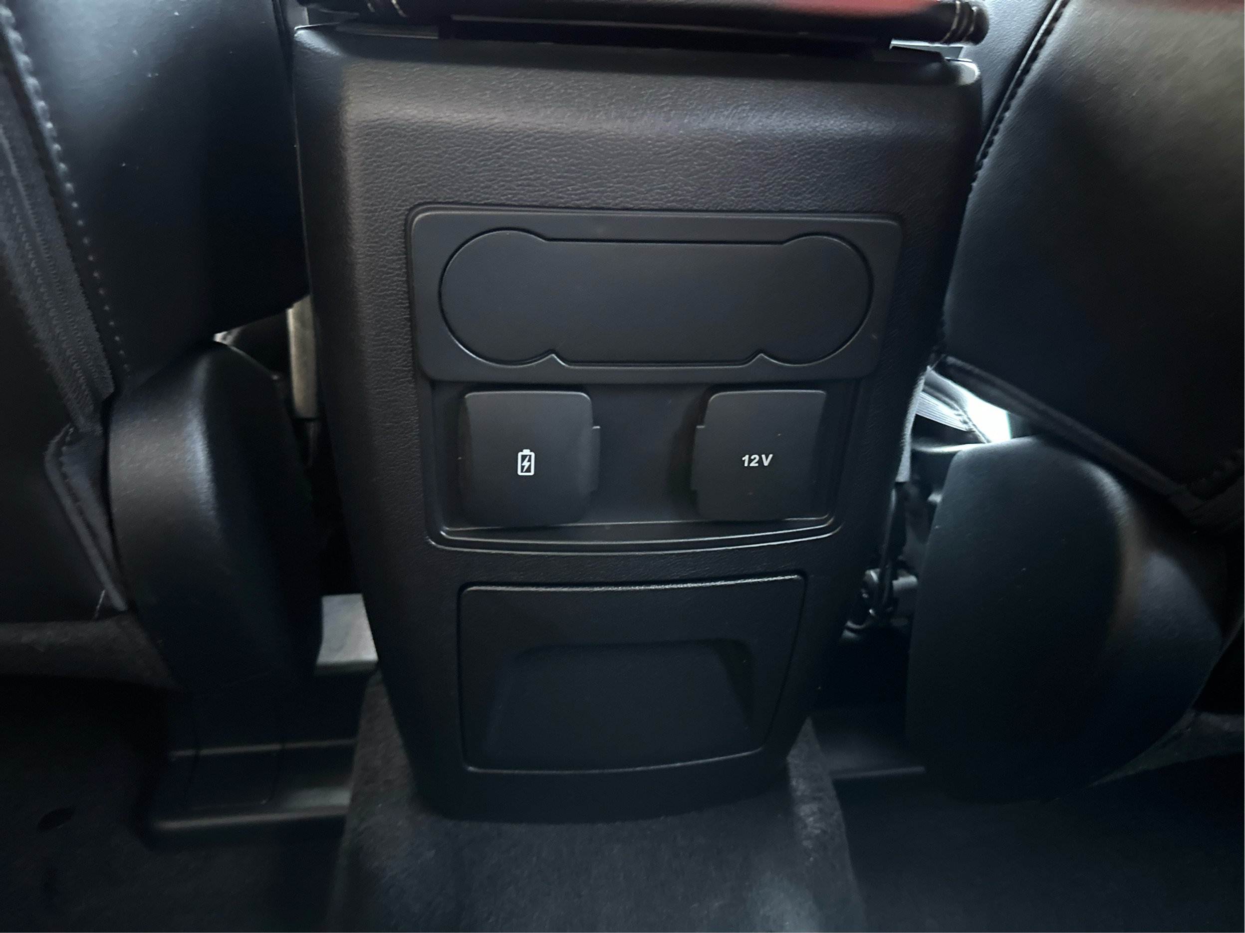 Used 2023 Ford Explorer XLT w/ Equipment Group 202A AWD/4WD image 22