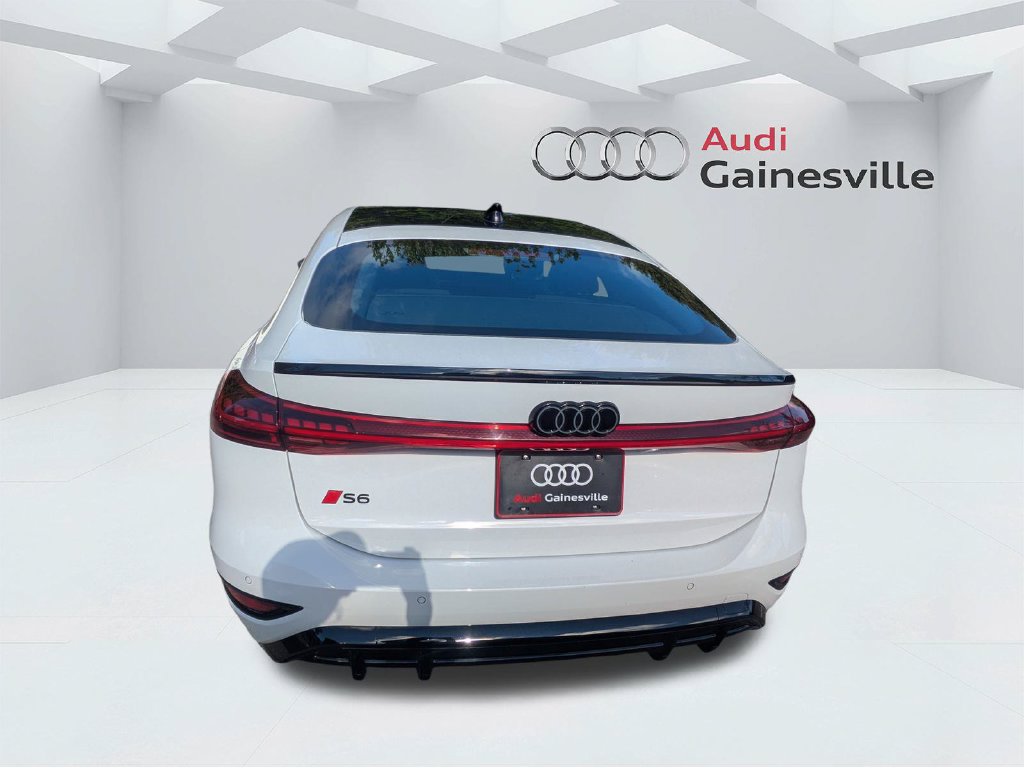 Used 2025 Audi S6 e-tron Premium Plus w/ Premium Plus AWD/4WD image 7