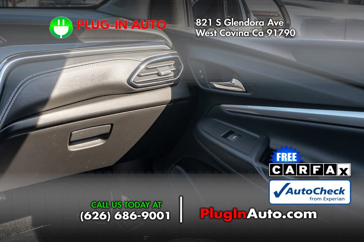 Used 2023 Chevrolet Bolt EUV LT w/ Convenience Package image 18