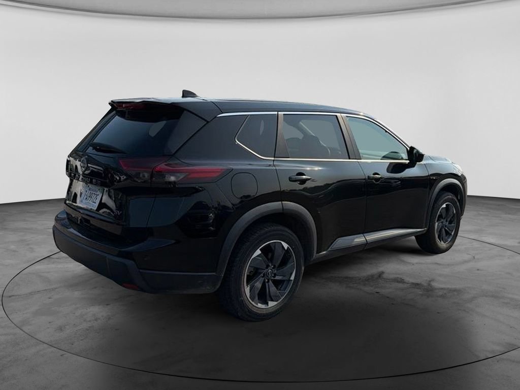 Used 2024 Nissan Rogue SV FWD image 8