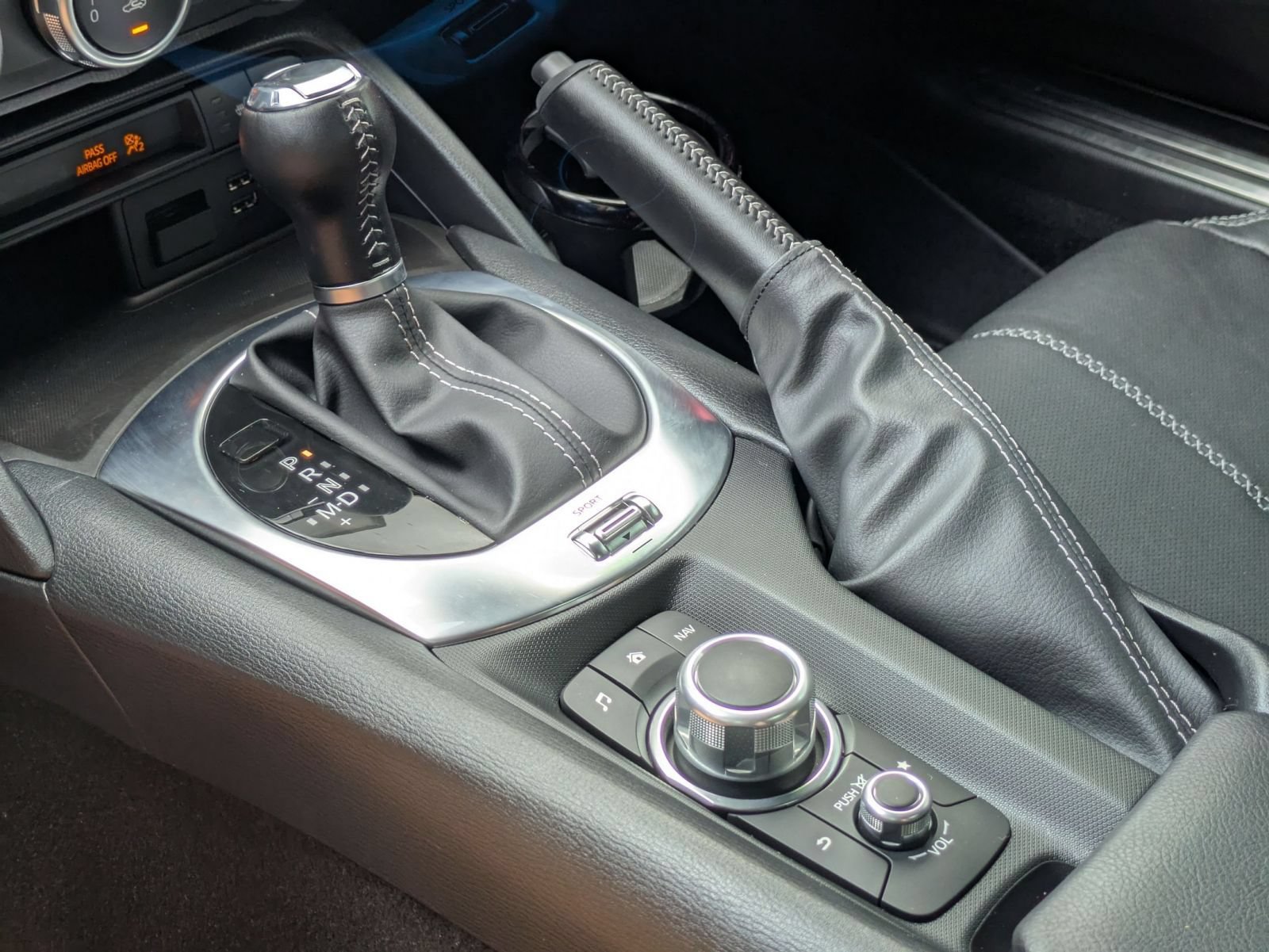 Used 2023 MAZDA MX-5 Miata Grand Touring RWD image 21