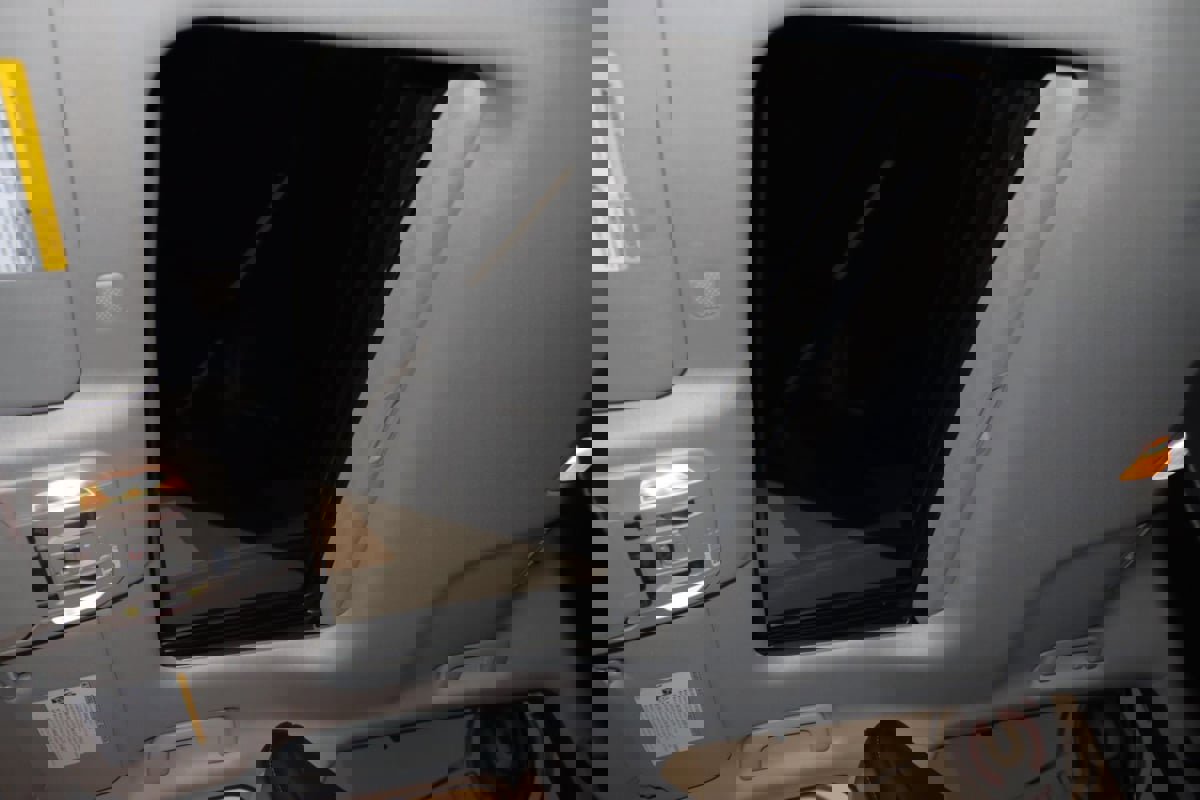 Used 2021 Toyota Highlander Limited image 13