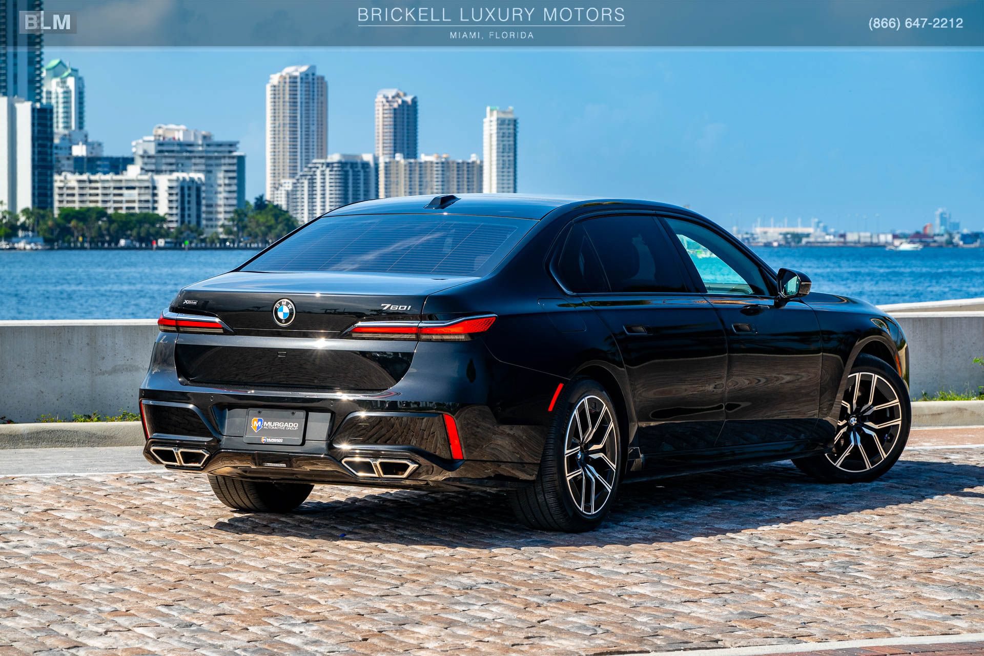Used 2024 BMW 760i xDrive AWD/4WD image 4