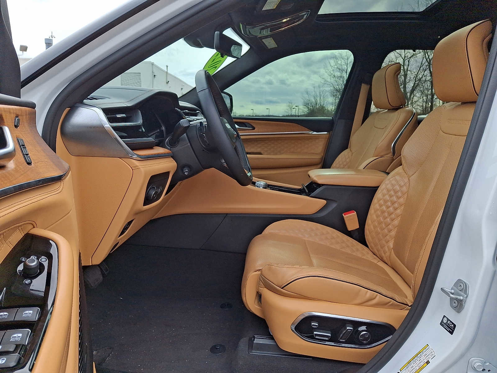 Used 2022 Jeep Grand Cherokee Summit image 13