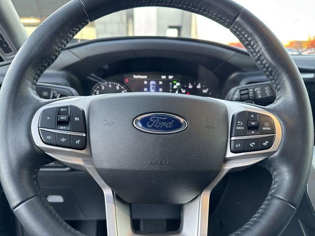 Used 2020 Ford Explorer XLT image 24
