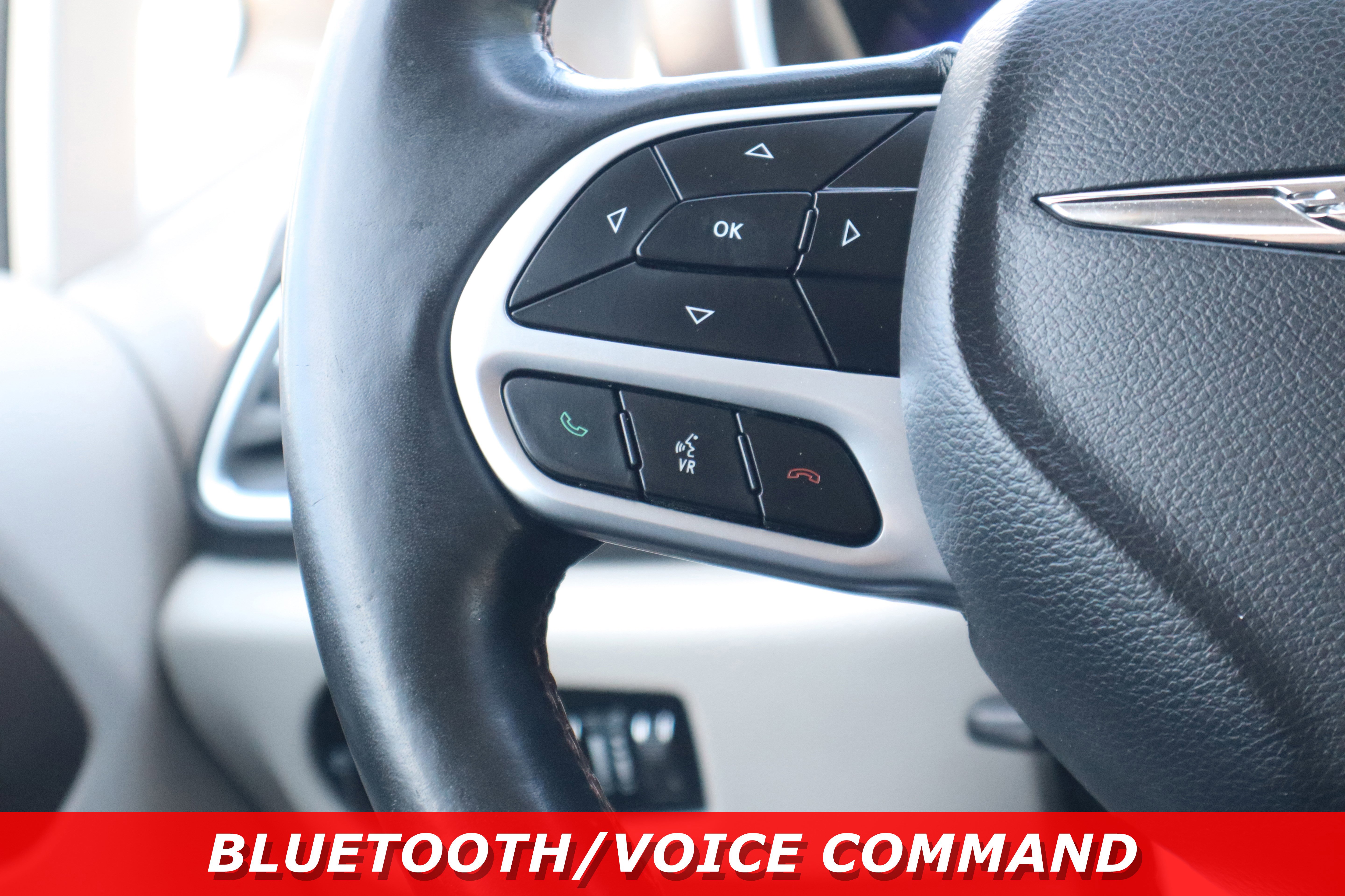 Used 2018 Chrysler Pacifica Touring-L Plus FWD image 15