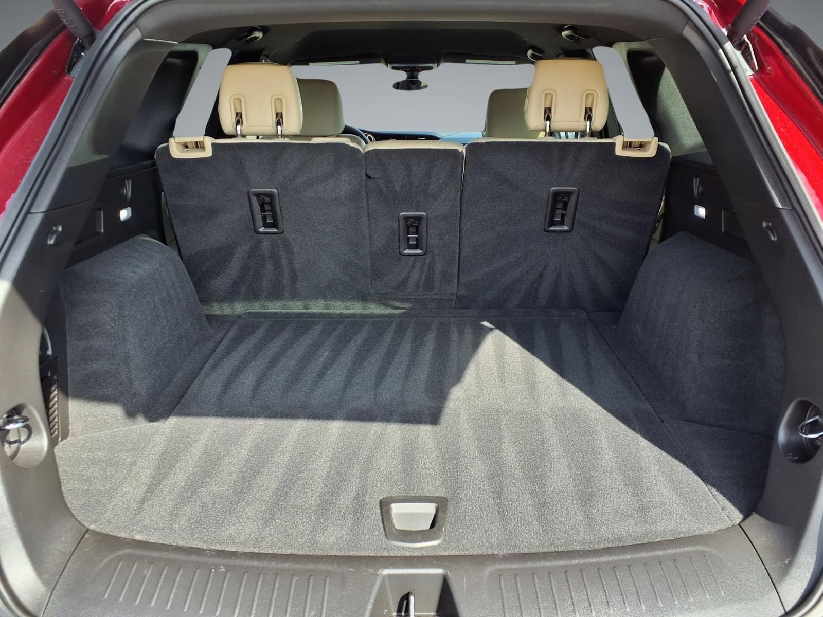 Used 2017 Cadillac XT5 FWD w/ LPO, Wheel Lock Package image 13