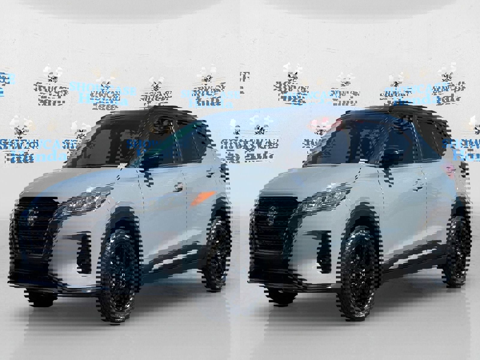 Used 2024 Nissan Kicks SR image 2