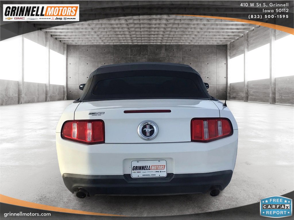Used 2012 Ford Mustang Convertible image 6