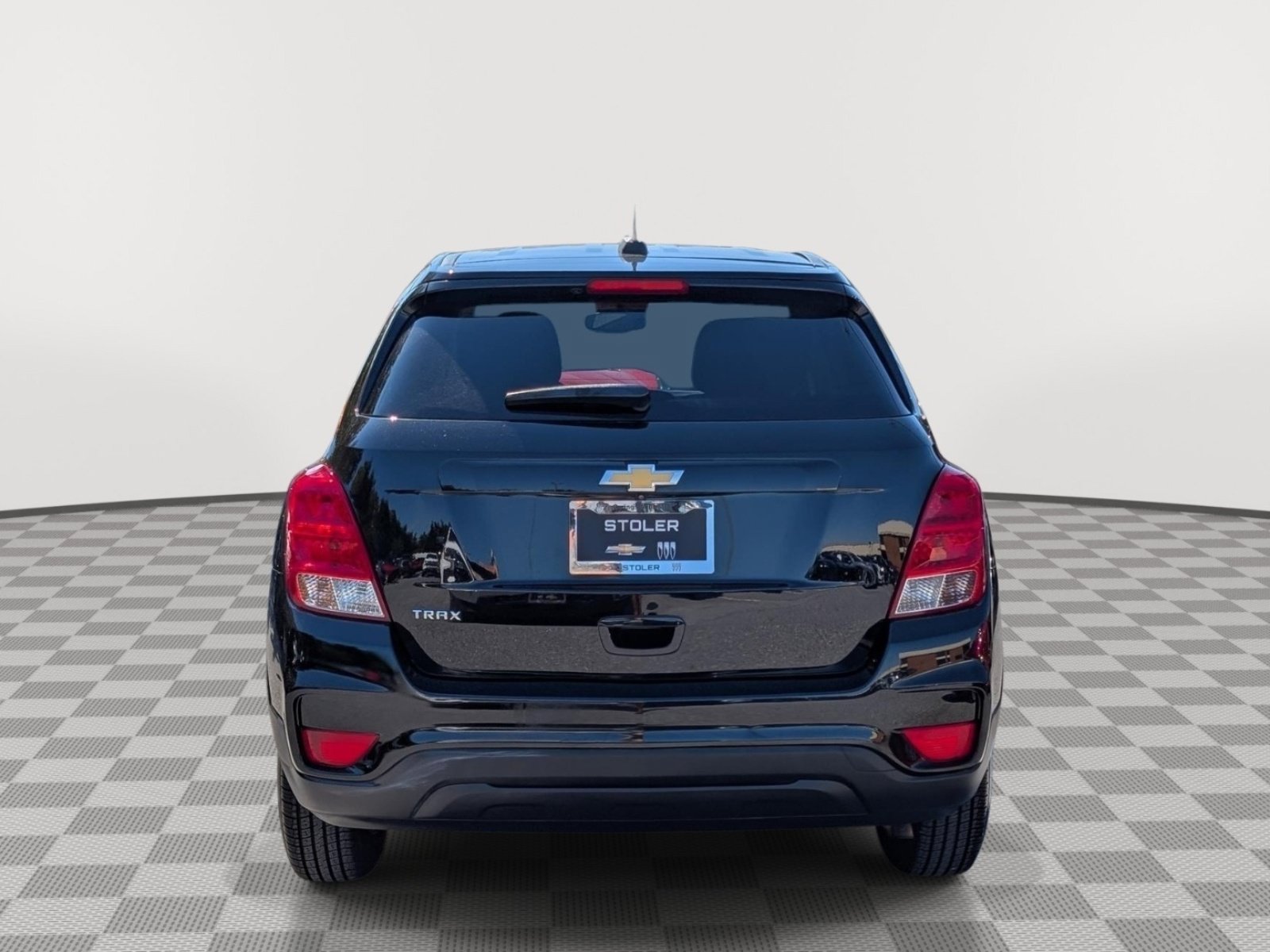 Used 2021 Chevrolet Trax LS w/ Tint and Cruise Package FWD image 4