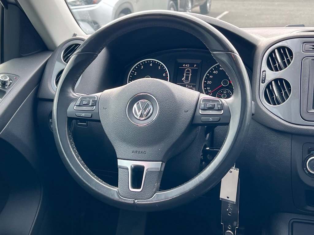 Used 2012 Volkswagen Tiguan S AWD/4WD image 11