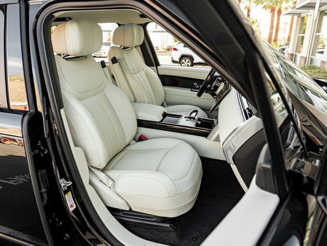 New 2026 Land Rover Range Rover Long Wheelbase Autobiography AWD/4WD image 37