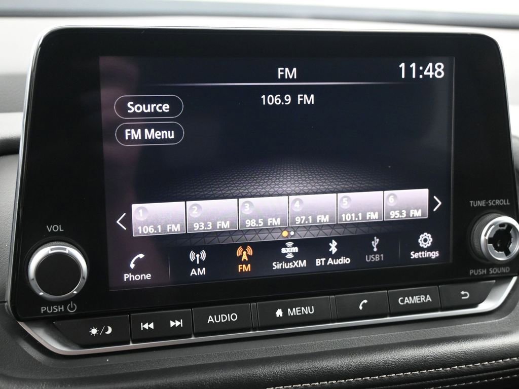 Used 2025 Nissan Rogue SV image 17