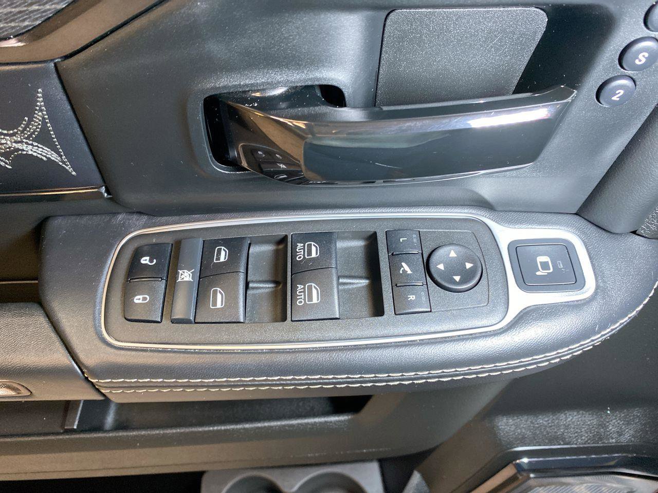 Certified 2022 RAM 3500 Limited image 15