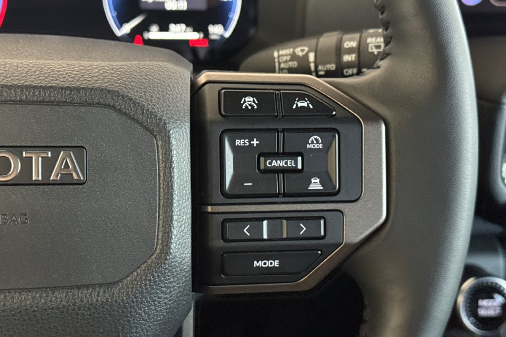 Used 2025 Toyota Land Cruiser AWD/4WD image 28