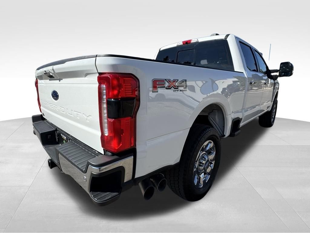 Used 2023 Ford F250 Lariat w/ Lariat Ultimate Package AWD/4WD image 7
