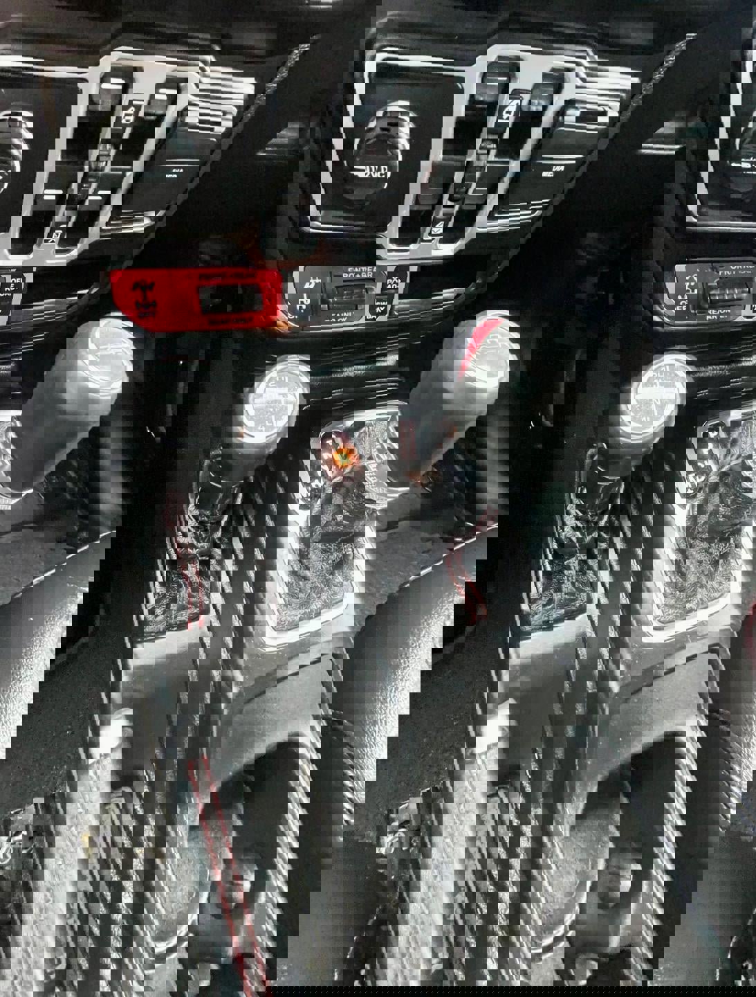 Used 2020 Jeep Gladiator Rubicon image 11