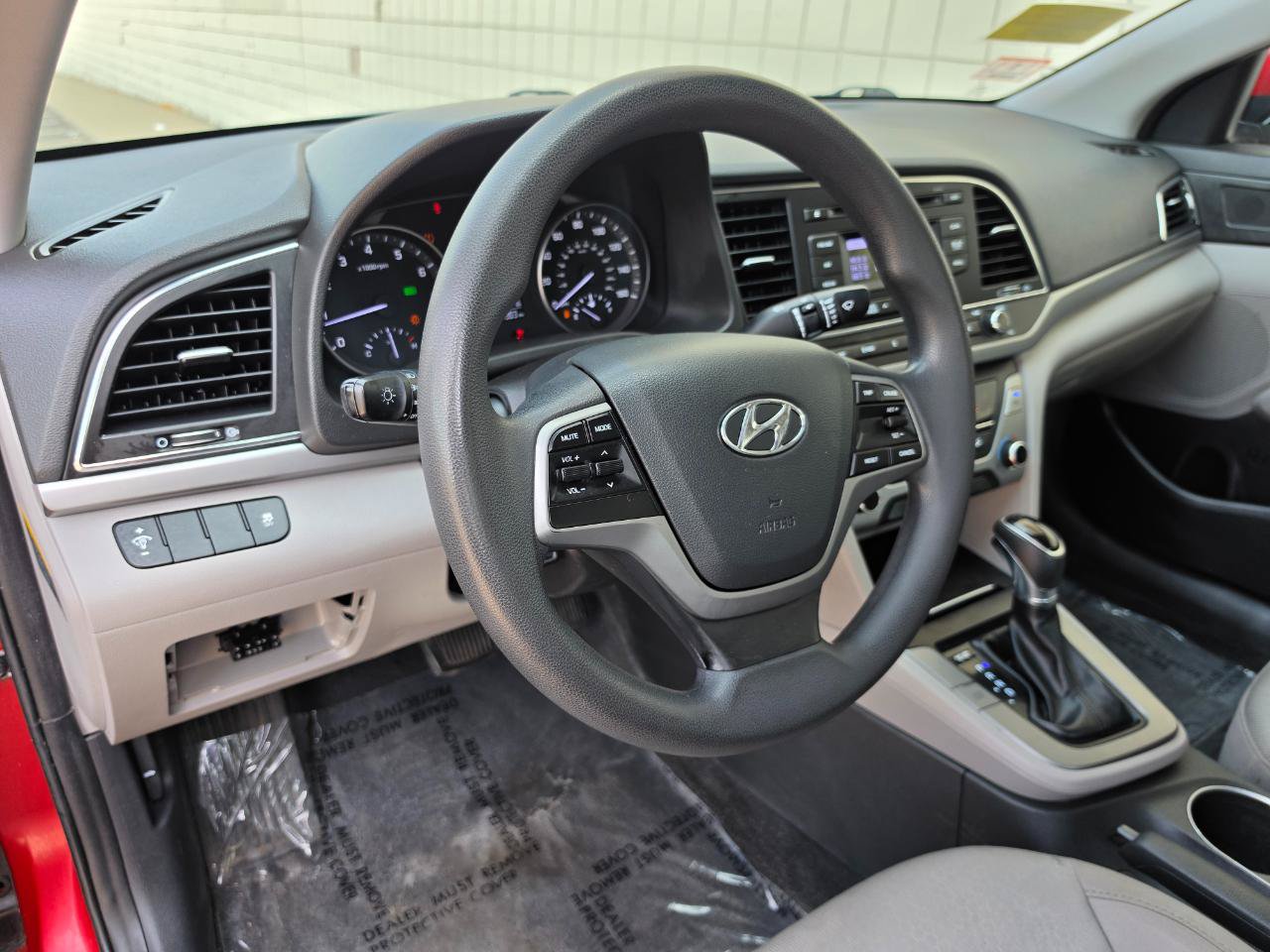 Used 2017 Hyundai Elantra SE FWD image 8