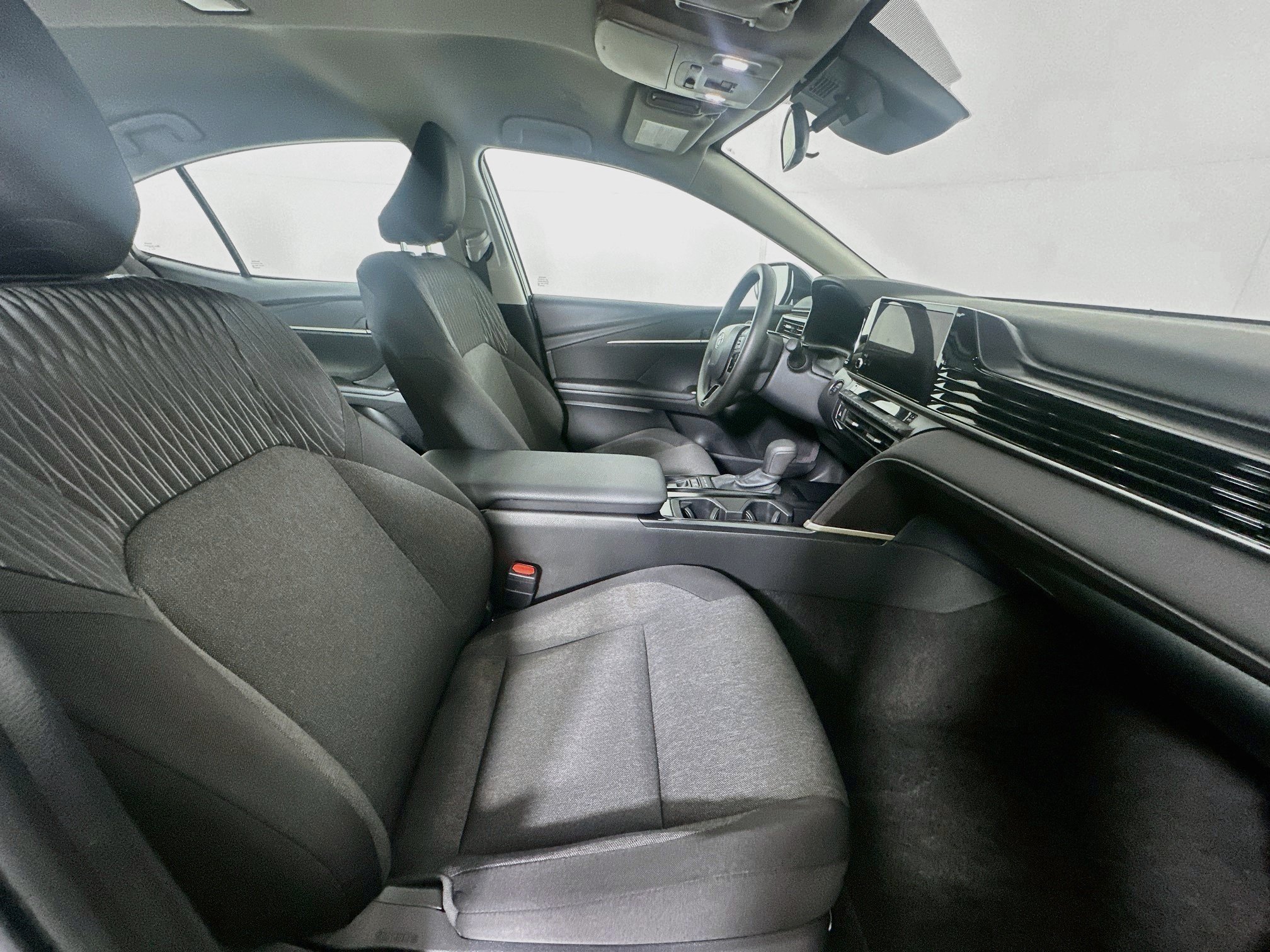 Used 2026 Toyota Camry LE FWD image 29