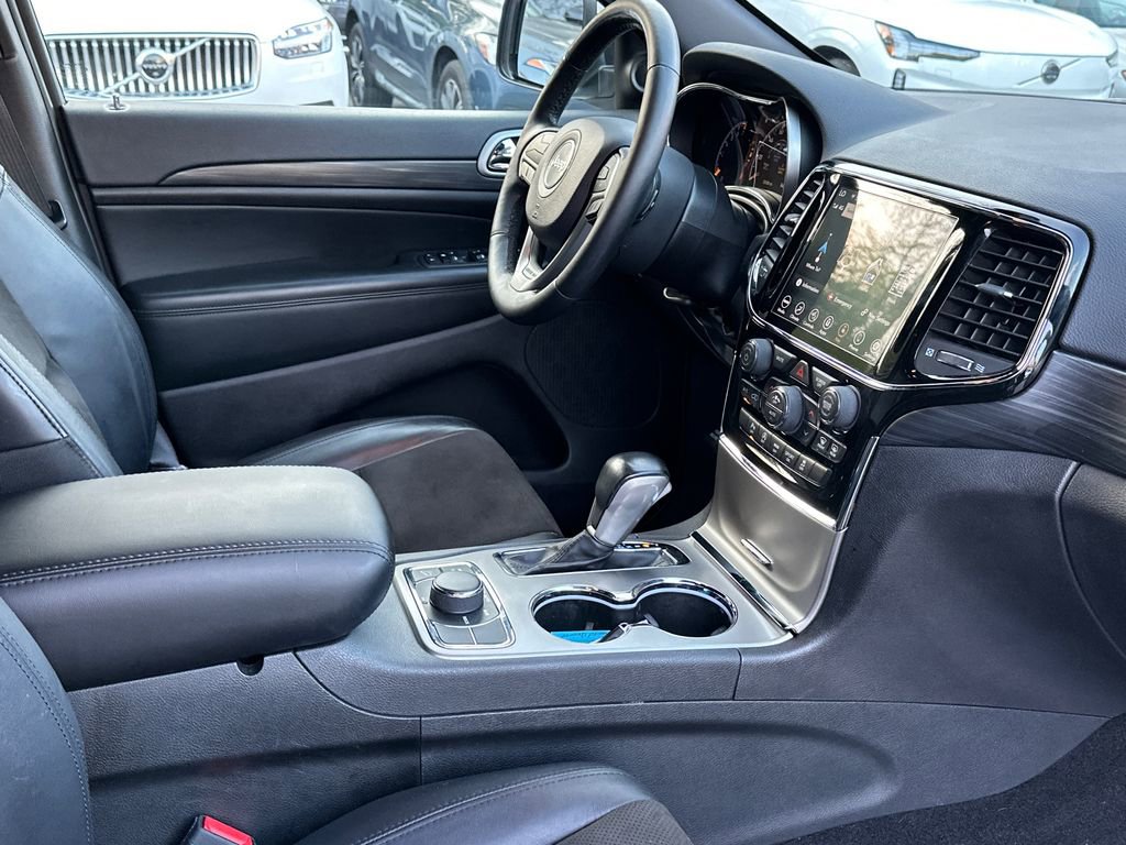 Used 2020 Jeep Grand Cherokee Laredo w/ Quick Order Package 2BN North image 13