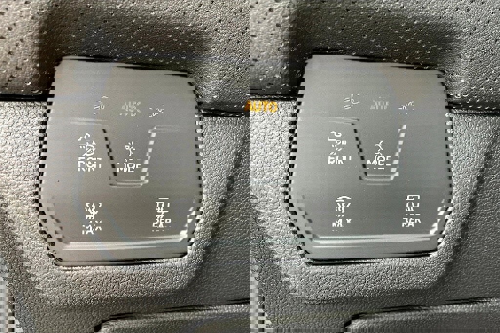 New 2026 Volkswagen Atlas SEL Premium R-Line image 28