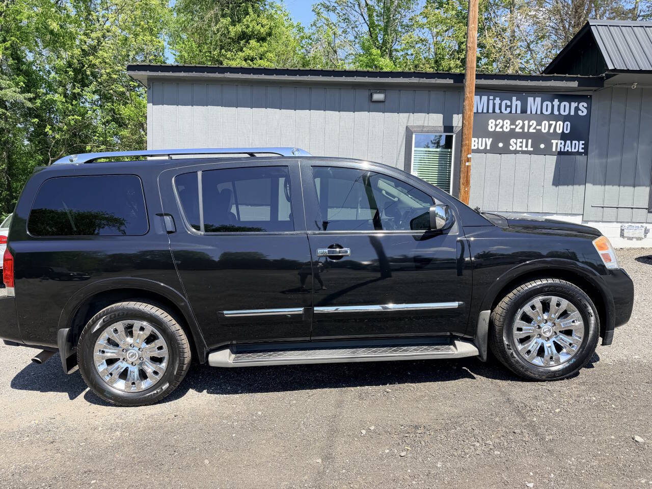 Used 2015 Nissan Armada Platinum w/ 2nd Row Captain Seat Package AWD/4WD image 17