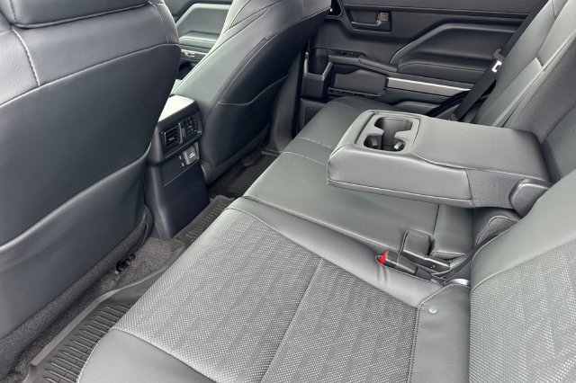 New 2026 Toyota 4Runner TRD Off-Road Premium w/ Tow Technology Package AWD/4WD image 12