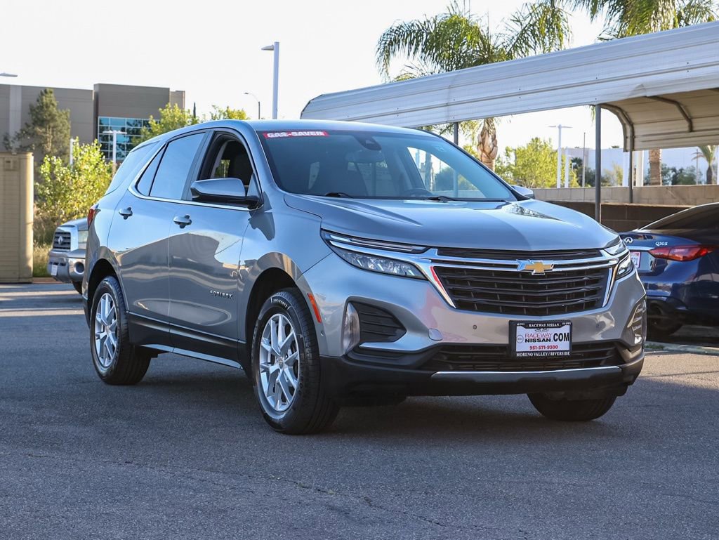Used 2024 Chevrolet Equinox LT image 2