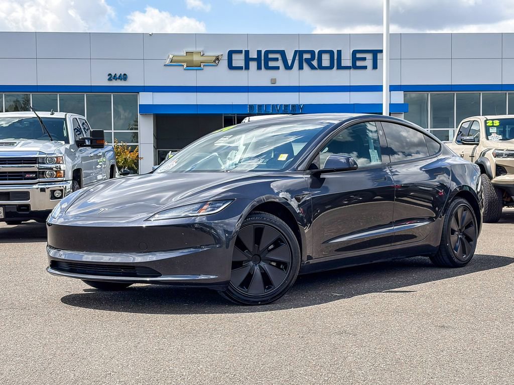 Used 2024 Tesla Model 3 Standard Range RWD image 1