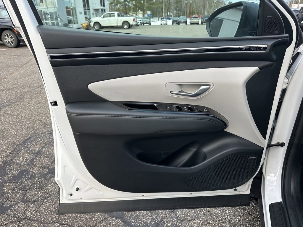 Used 2024 Hyundai Tucson Limited image 16