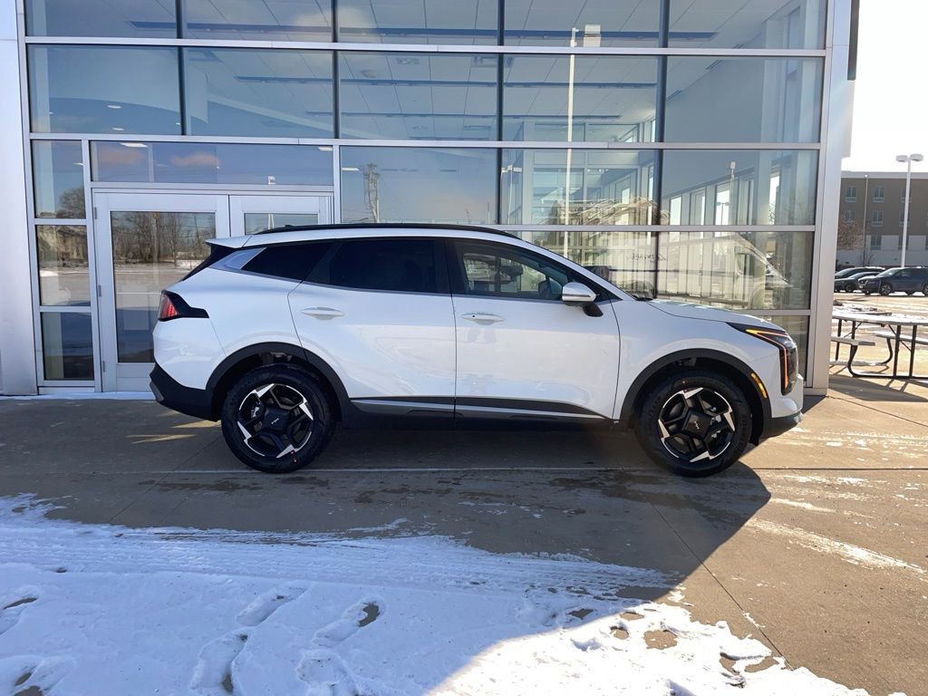 New 2026 Kia Sportage EX image 4