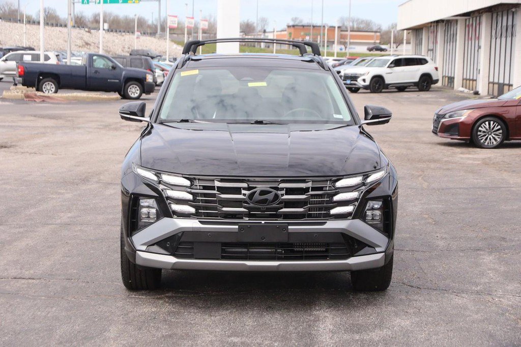 Used 2025 Hyundai Tucson Limited image 4