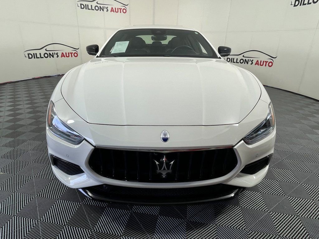 Used 2022 Maserati Ghibli Modena RWD image 11