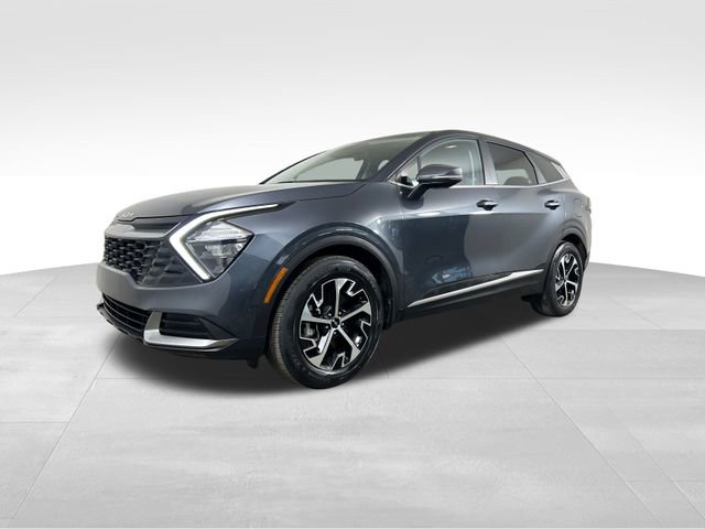 Used 2023 Kia Sportage EX image 2