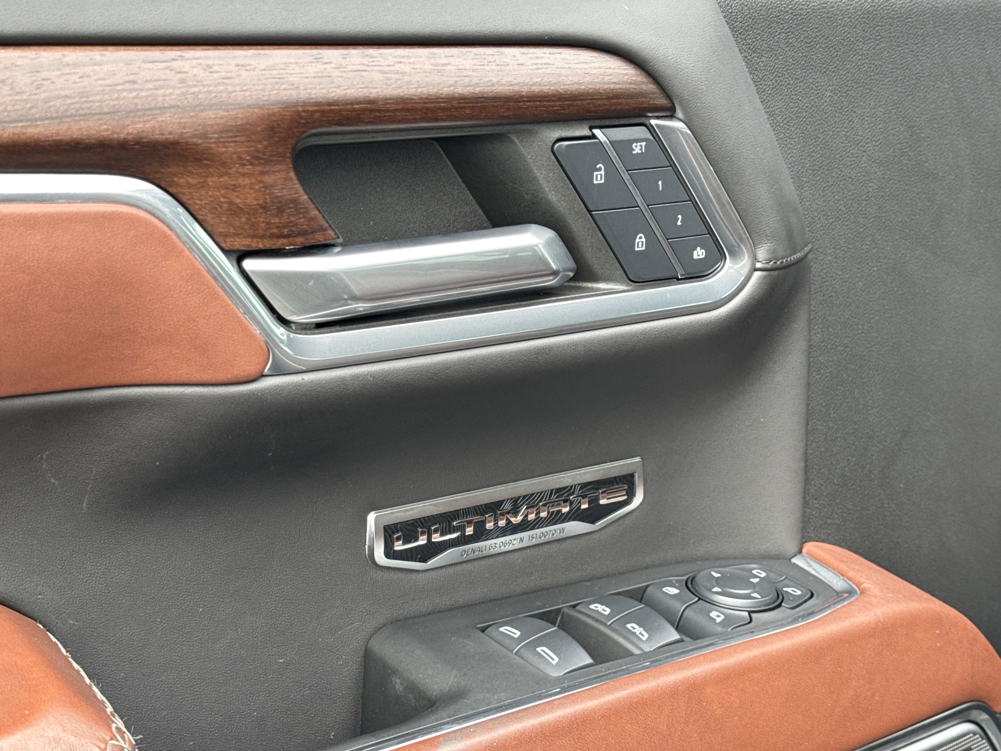 Used 2024 GMC Sierra 1500 Denali Ultimate image 15