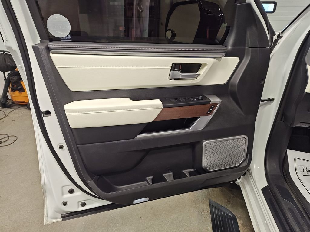 Used 2024 Toyota Sequoia Capstone AWD/4WD image 16
