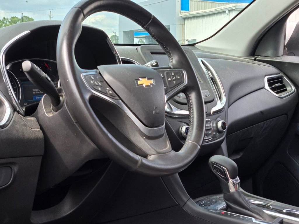 Used 2022 Chevrolet Equinox LT AWD/4WD image 9