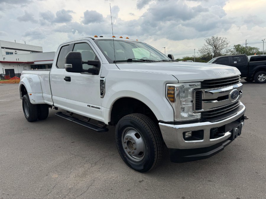 Used 2019 Ford F350 XLT w/ XLT Value Package AWD/4WD image 7