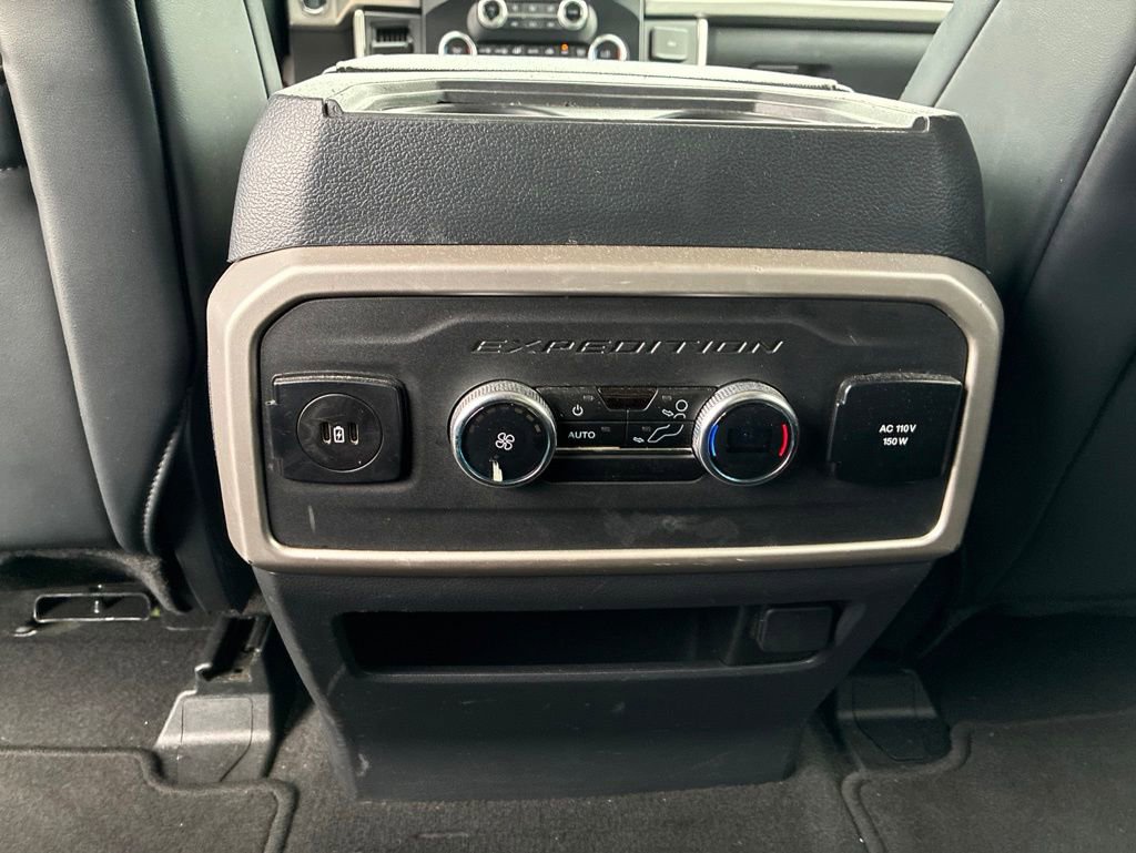 Used 2024 Ford Expedition XLT AWD/4WD image 22
