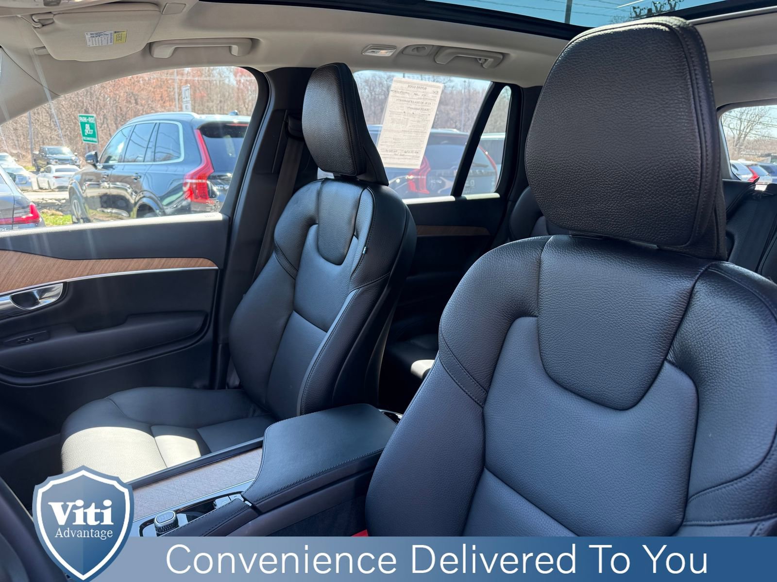 Certified 2025 Volvo XC90 B6 Plus w/ Protection Package Premier image 18