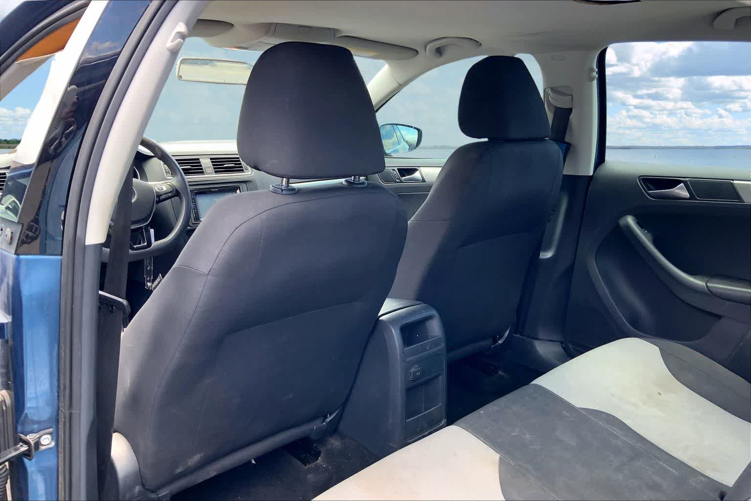 Used 2017 Volkswagen Jetta S FWD image 12
