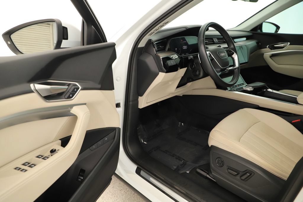 Certified 2024 Audi Q8 e-tron Premium AWD/4WD image 14