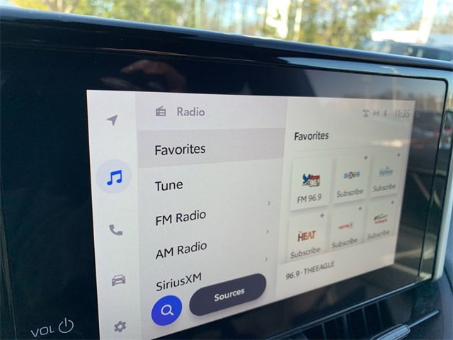 Used 2023 Toyota RAV4 SE image 24