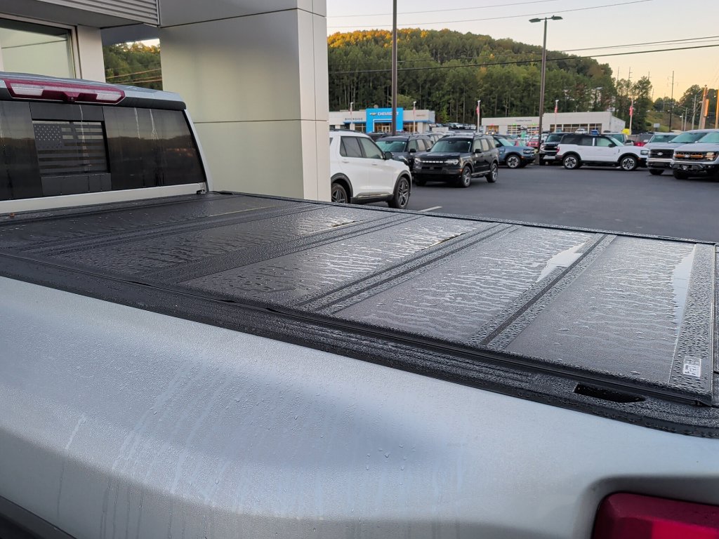 Used 2024 Chevrolet Silverado 3500 LTZ w/ LTZ Convenience Package AWD/4WD image 6