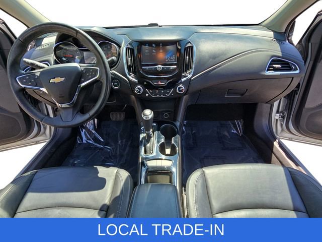 Used 2017 Chevrolet Cruze Premier FWD image 9