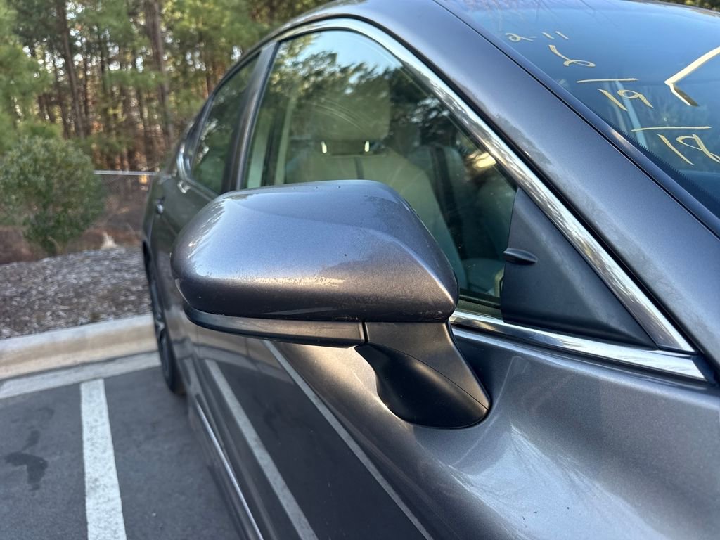 Used 2018 Toyota Camry SE image 13