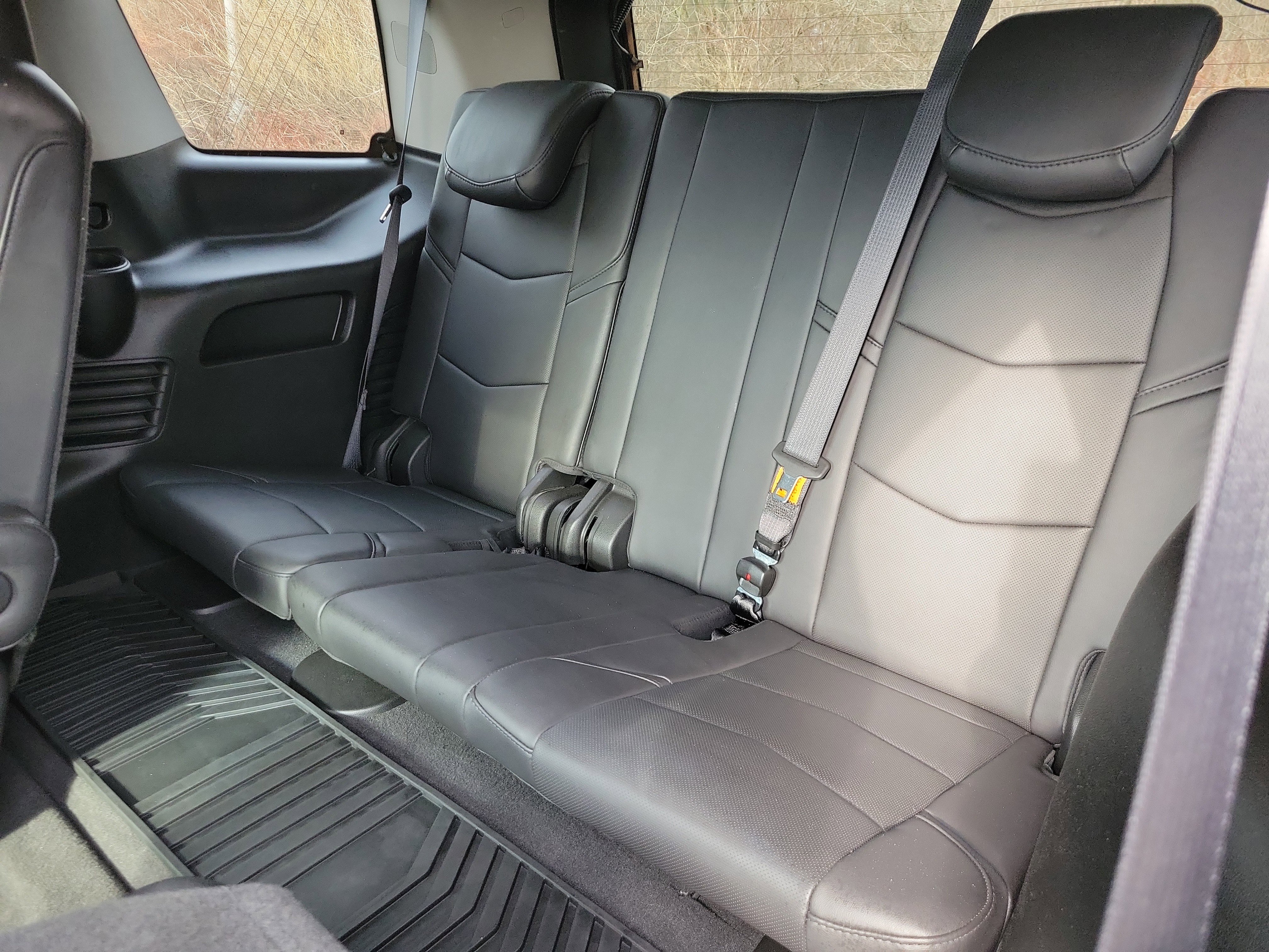 Used 2019 Cadillac Escalade Luxury image 17
