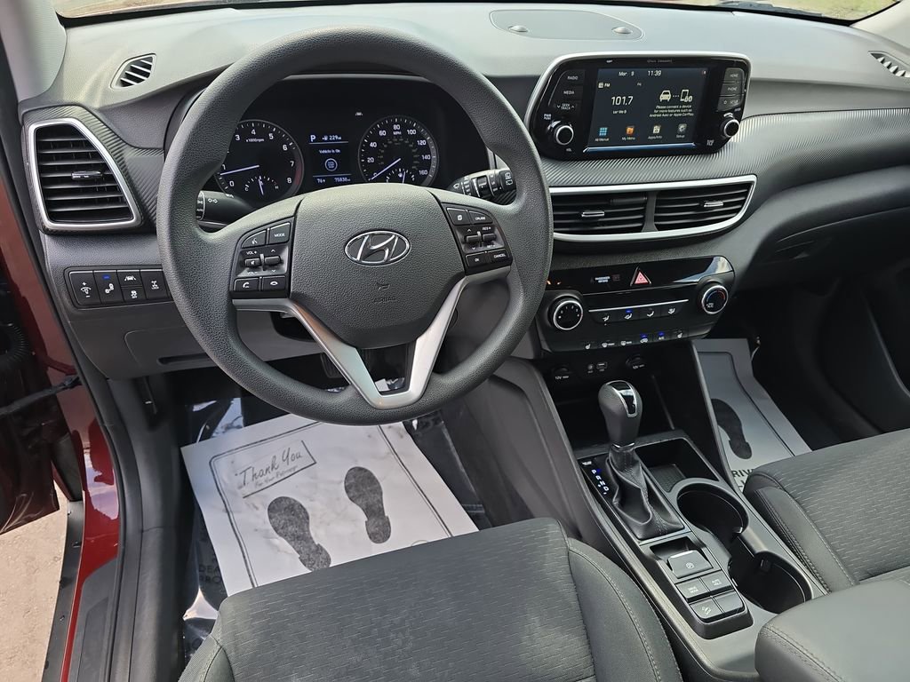Used 2020 Hyundai Tucson Value w/ Winter Weather Package image 19